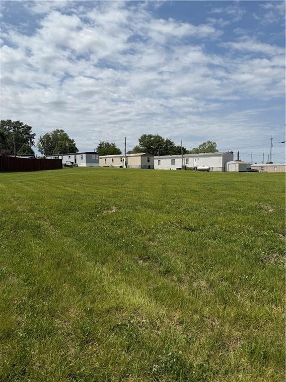1910 Howenstein St, Cameron, MO 64429
