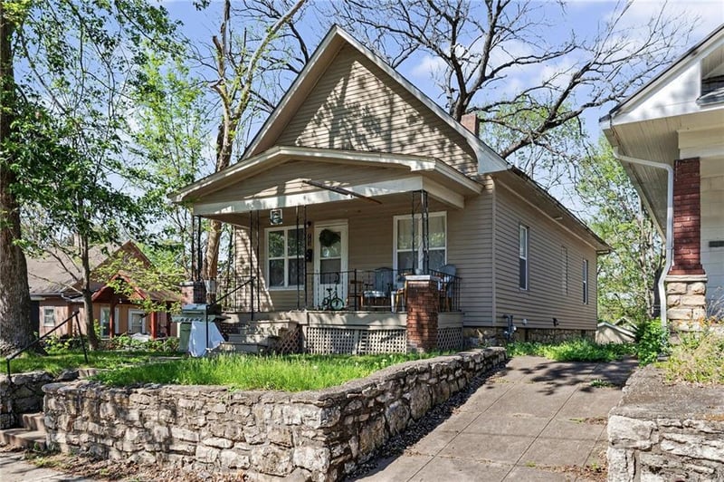 308 Lawndale Ave, Kansas City, MO 64123