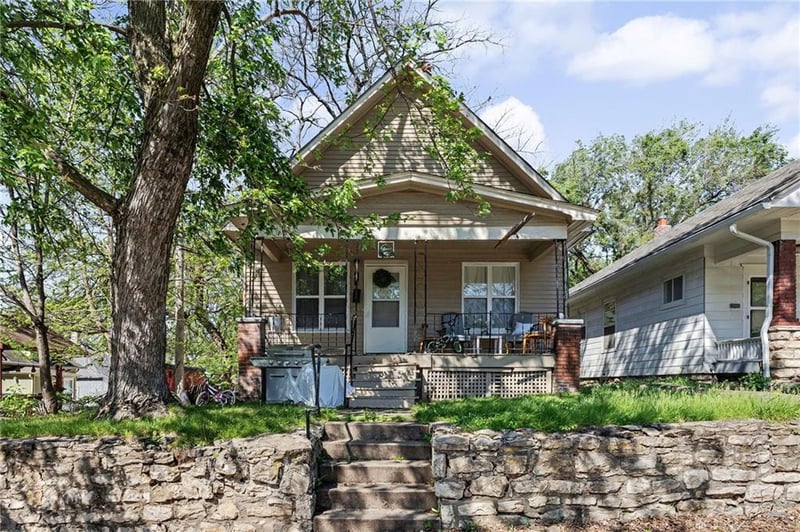308 Lawndale Ave, Kansas City, MO 64123