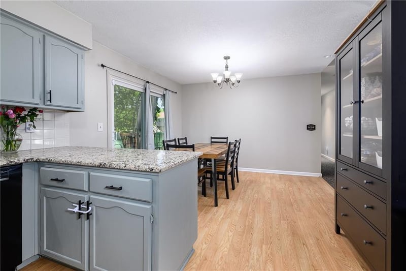 5808 Clark Cir, Kansas City, KS 66106
