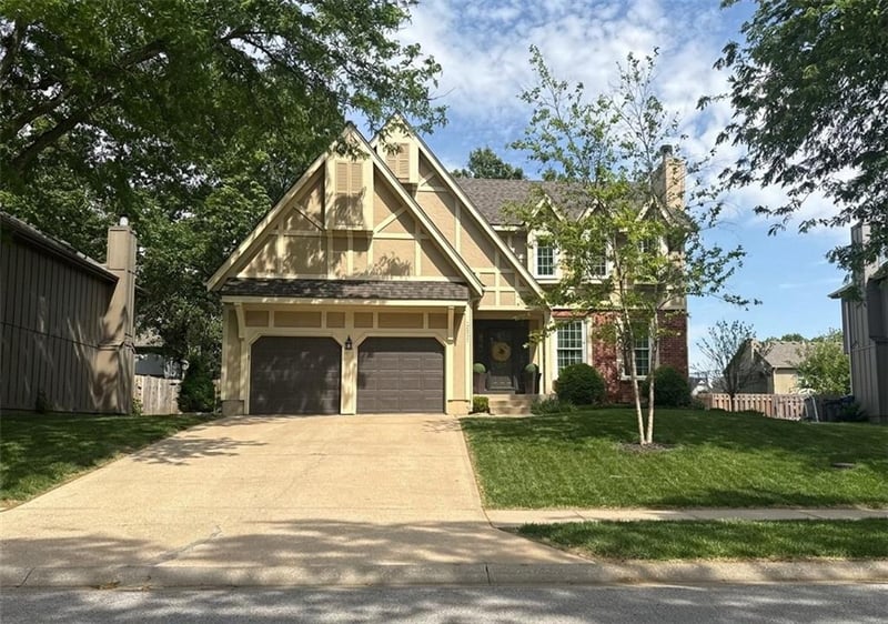 12037 Hallet St, Olathe, KS 66062