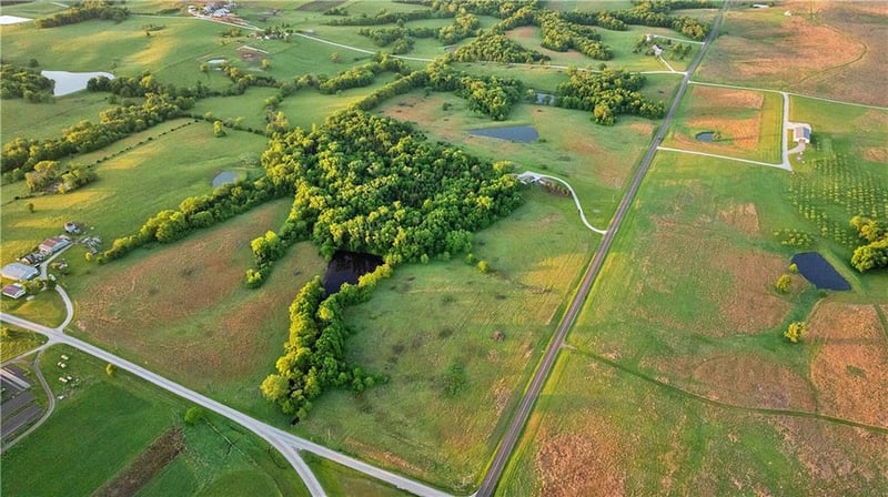 000 A Hw, Spickard, MO 64679