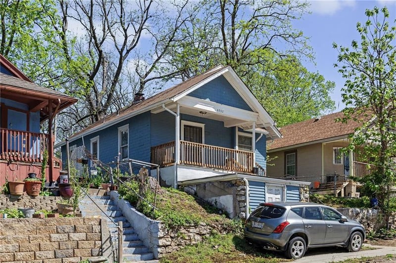 4902 17th St, Kansas City, MO 64127