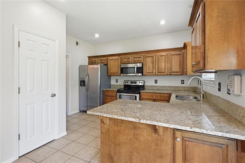 11448 Parkview Ave, Kansas City, KS 66109