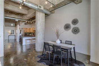 321 W 7th St #306, Kansas City, MO 64105
