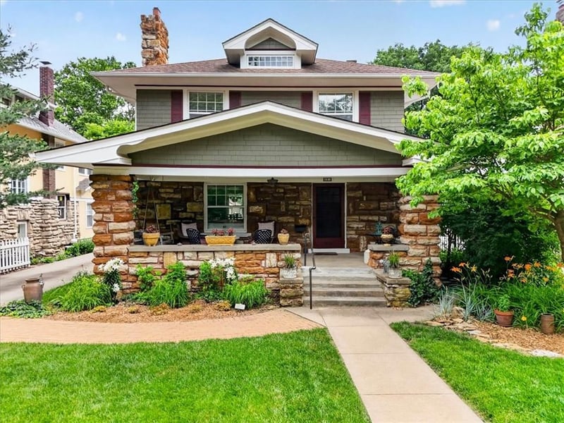 631 59th St, Kansas City, MO 64113