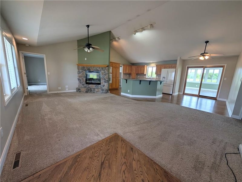 470 850 Rd, Chilhowee, MO 64733