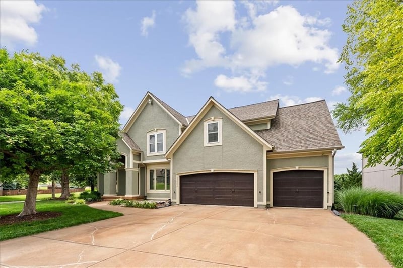 17504 W 84th St, Lenexa, KS 66219