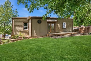 5905 N Denver Ave, Kansas City, MO 64119