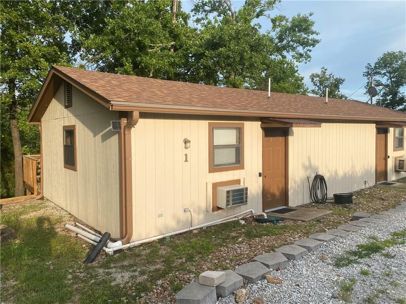 11015 Rt 7 Hw, Clinton, MO 64735