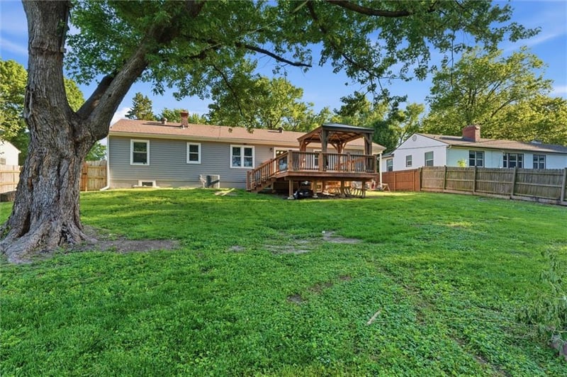 9708 E 71st Ter, Raytown, MO 64133