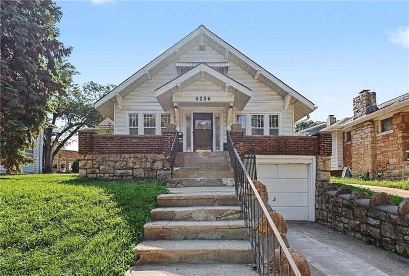 4236 Genessee St, Kansas City, MO 64111