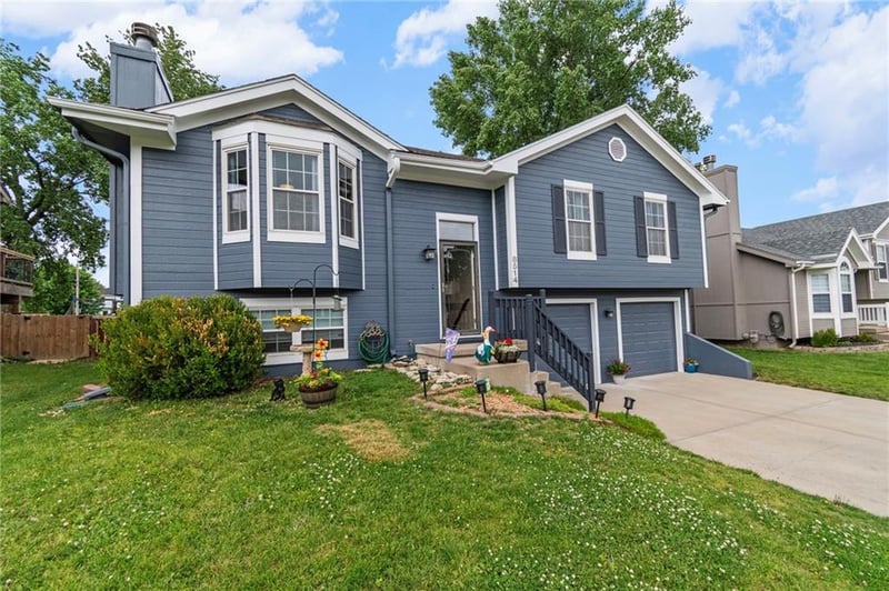 8514 NE 107th Ter, Kansas City, MO 64157