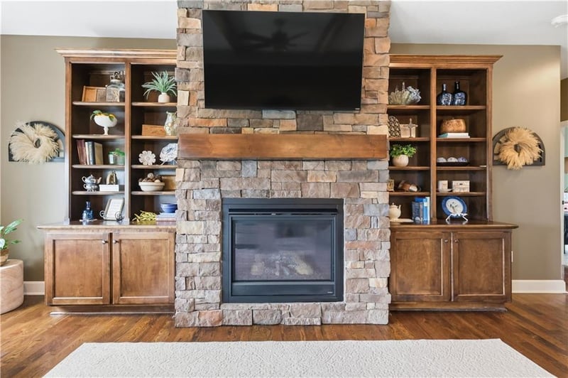 34533 82nd St, De Soto, KS 66018