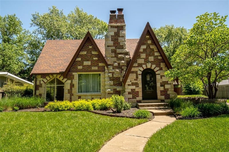 1209 Hickory St, Ottawa, KS 66067