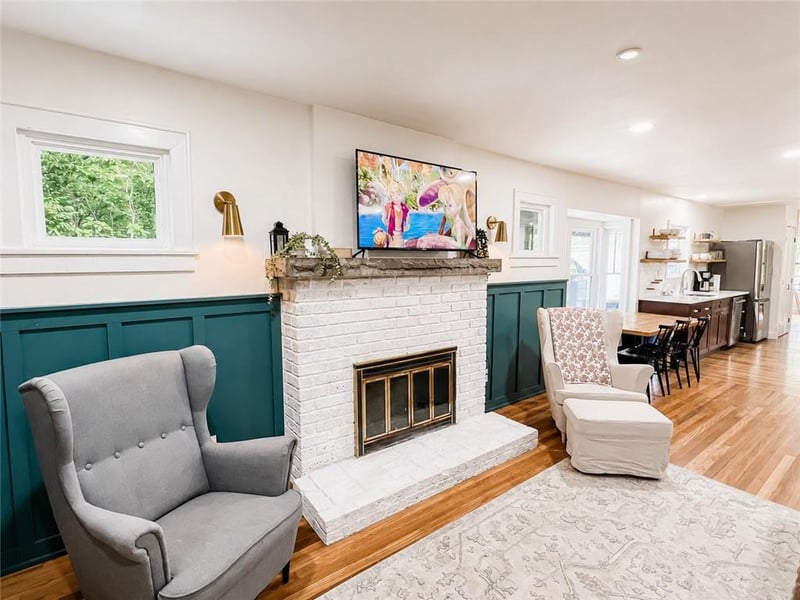 9214 Chestnut Ave, Kansas City, MO 64132
