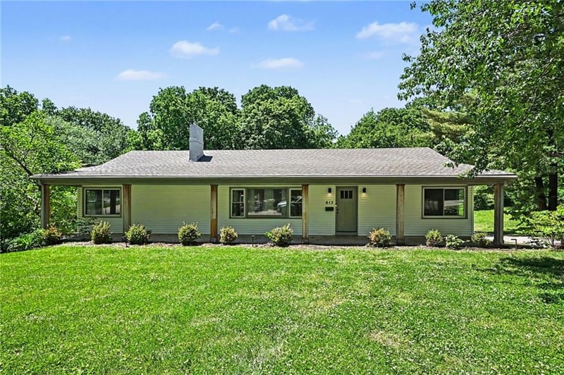 613 Red Rd, Independence, MO 64055