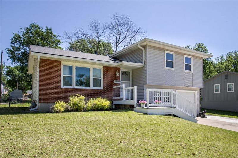 10609 Askew Ave, Kansas City, MO 64137