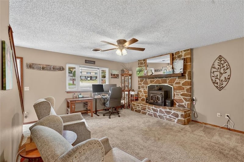 2531 8th St, Independence, KS 67301