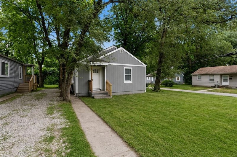 2543 Lister Ave, Kansas City, MO 64127