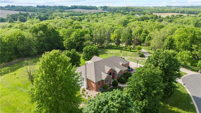 19704 Red Oak Blvd, St Joseph, MO 64505