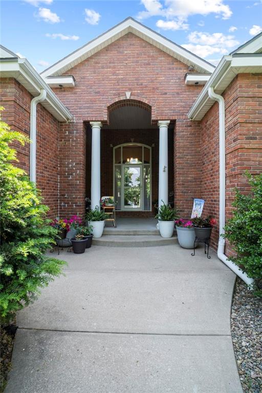 19704 Red Oak Blvd, St Joseph, MO 64505
