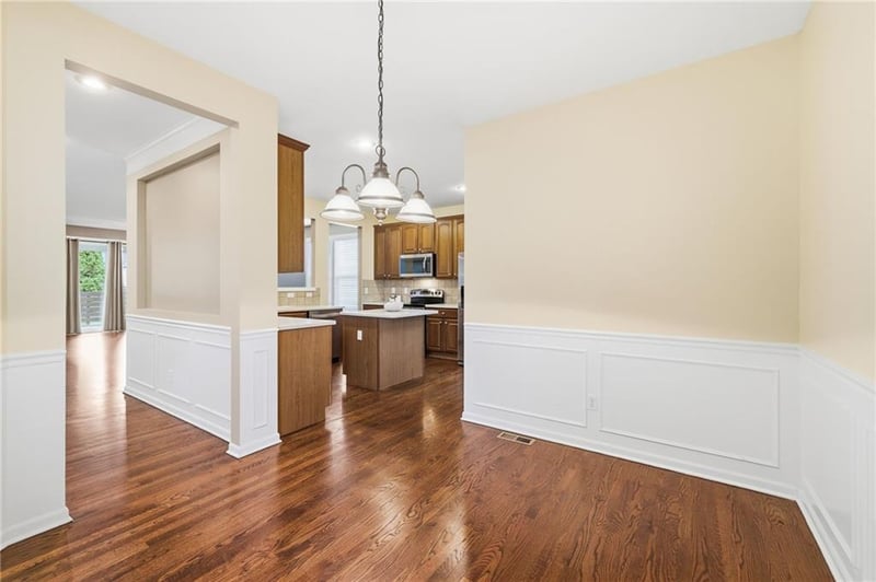 23735 W 87th Ter, Lenexa, KS 66227
