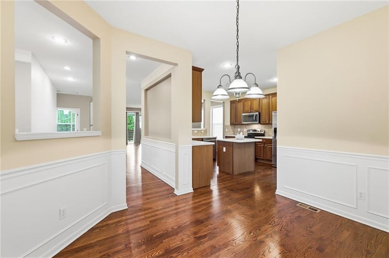 23735 W 87th Ter, Lenexa, KS 66227
