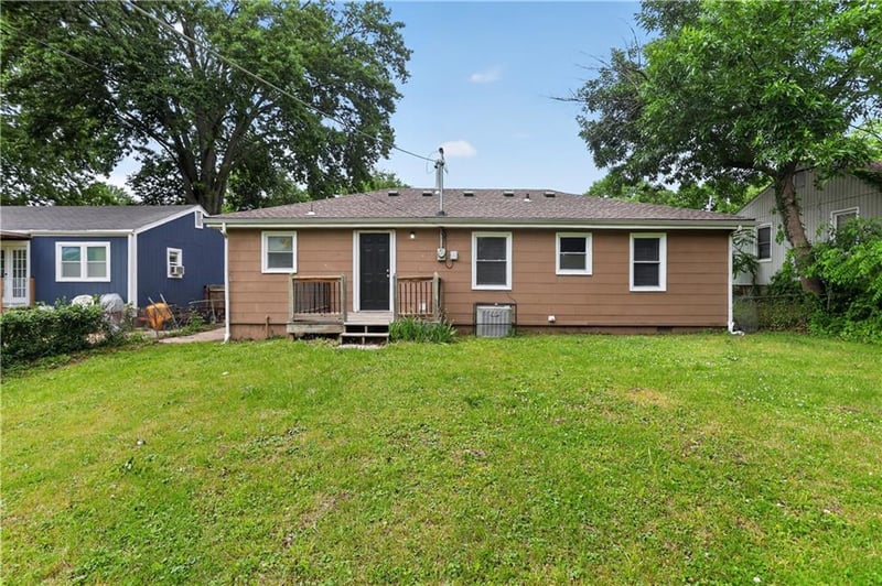 6129 Georgia Ave, Kansas City, KS 66104