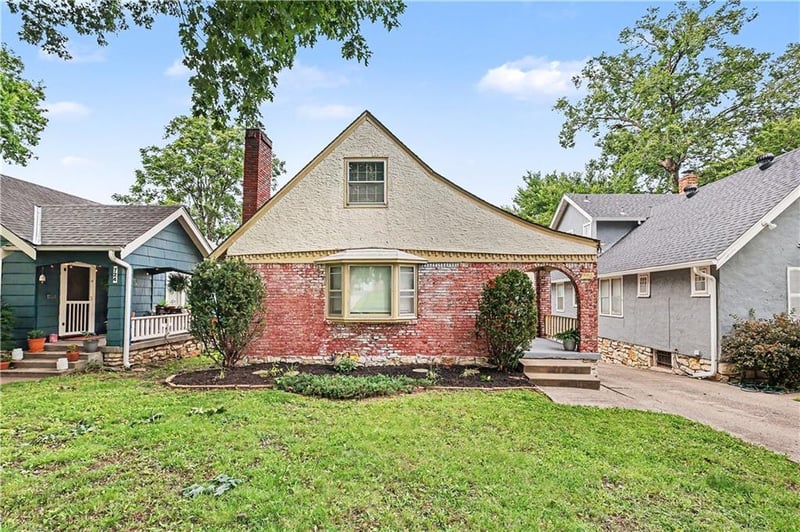 728 63rd Ter, Kansas City, MO 64110