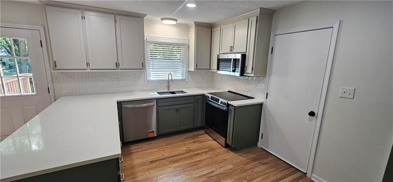 13013 Bristol Ave, Grandview, MO 64030