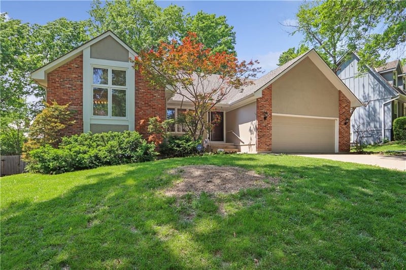 12428 Lamar Ave, Leawood, KS 66209