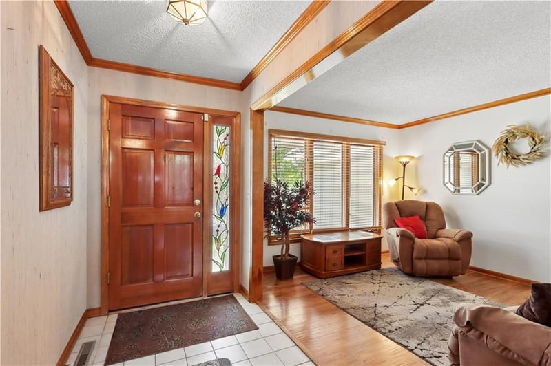 12428 Lamar Ave, Leawood, KS 66209