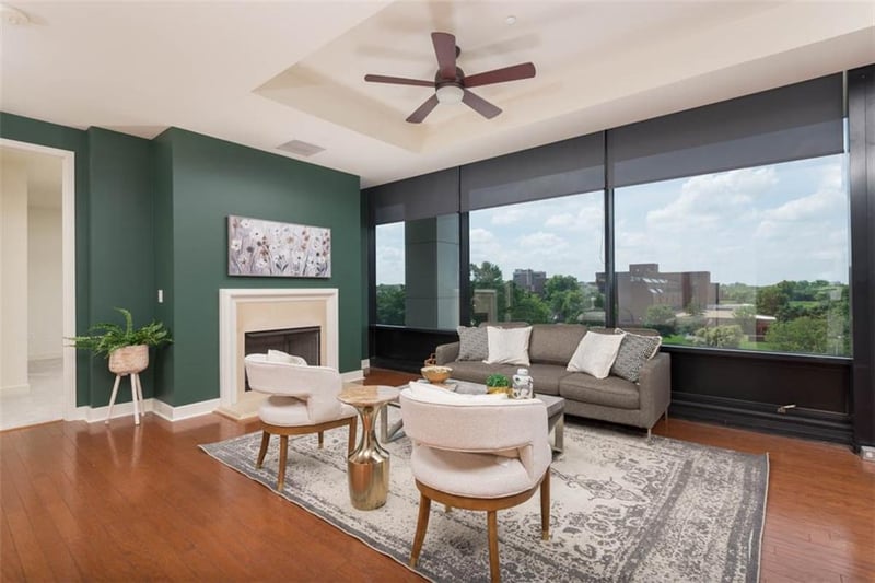 700 W 31st St #407, Kansas City, MO 64108