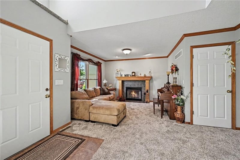 7523 N Skiles Ct, Kansas City, MO 64158