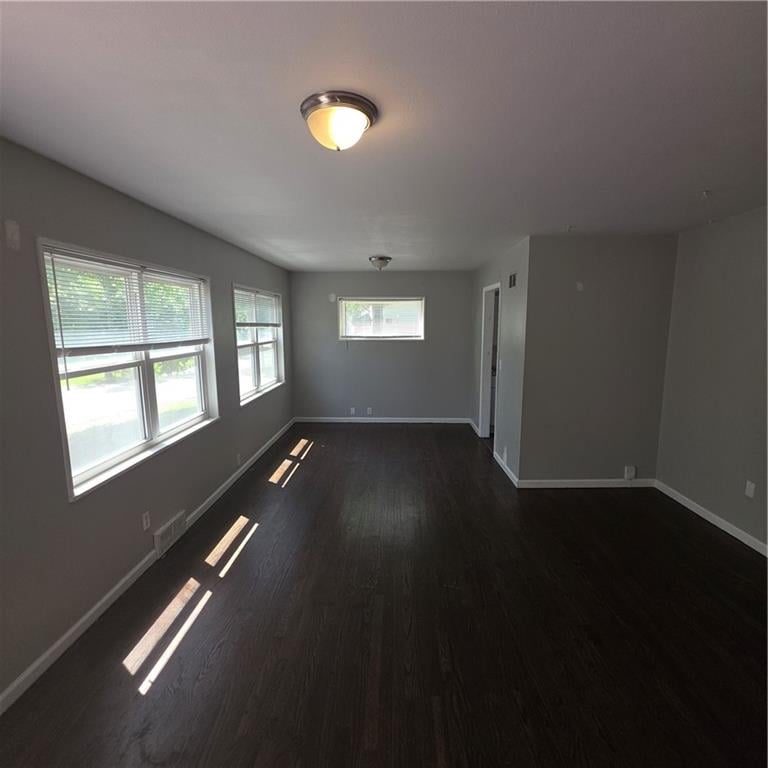 6636 Flora Ave, Kansas City, MO 64131