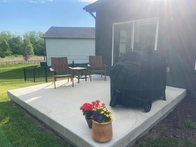 308 Woodview Dr, Raymore, MO 64083