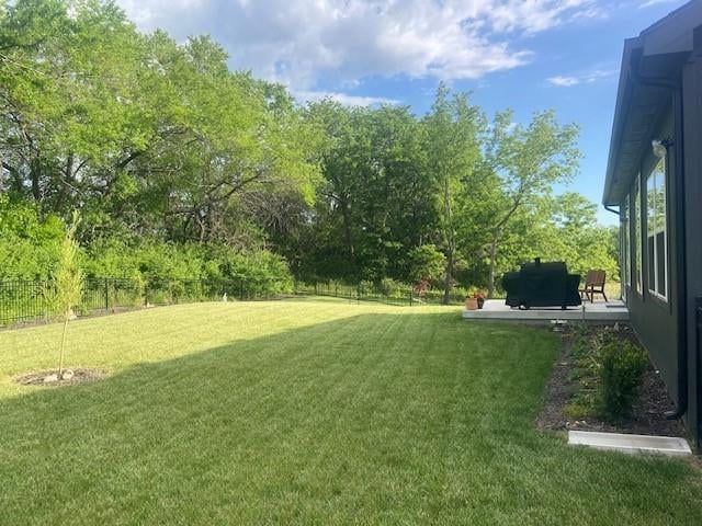 308 Woodview Dr, Raymore, MO 64083