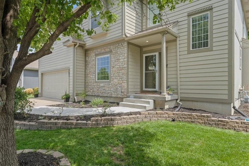 721 Sycamore St, Gardner, KS 66030