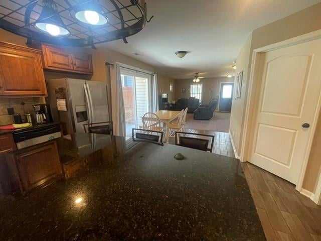 4801 Creekwood Dr, St Joseph, MO 64507