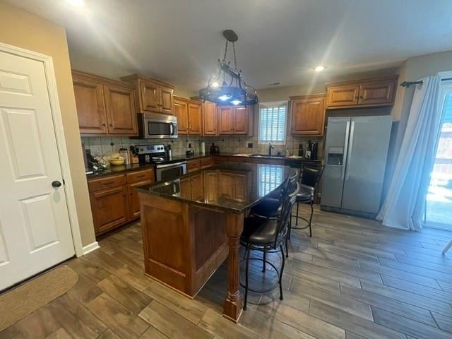 4801 Creekwood Dr, St Joseph, MO 64507