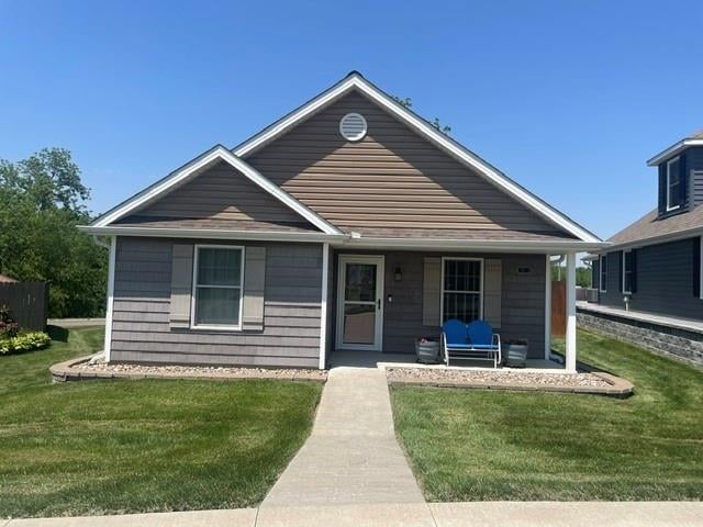 4801 Creekwood Dr, St Joseph, MO 64507
