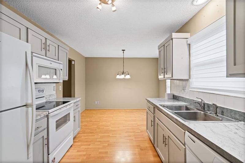 5707 N Oregon Ave, Kansas City, MO 64151