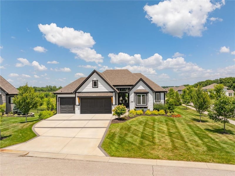 14510 Parkhill St, Olathe, KS 66062