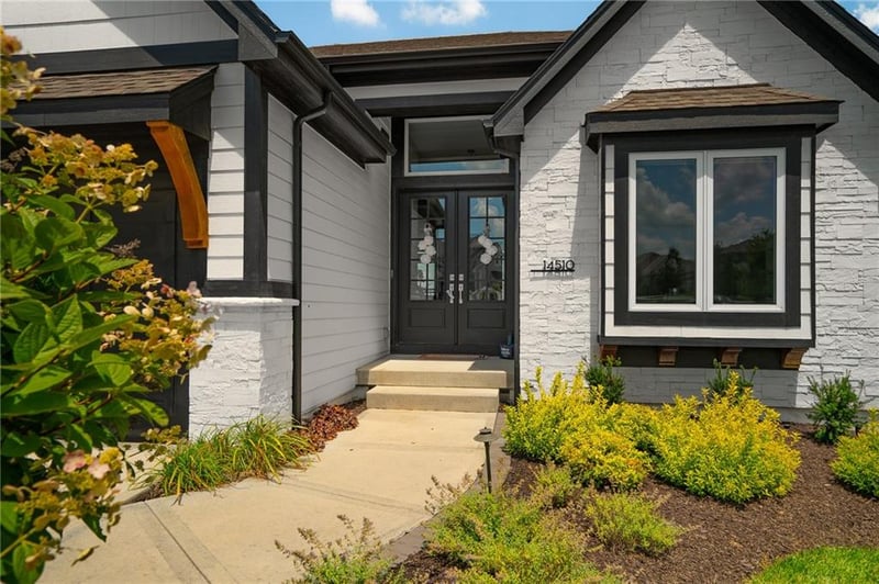 14510 Parkhill St, Olathe, KS 66062