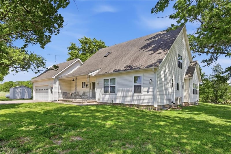 20958 Stranger Rd, Leavenworth, KS 66048