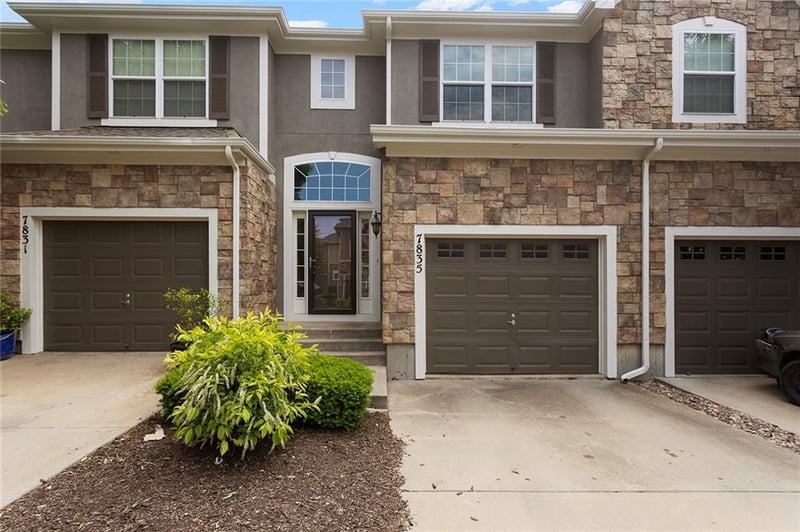 7835 158 Ct, Overland Park, KS 66223