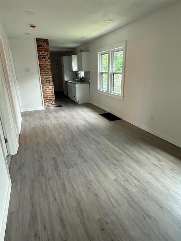 6825 Benton Ave, Kansas City, MO 64132