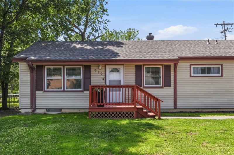 810 82nd Ter, Kansas City, KS 66112