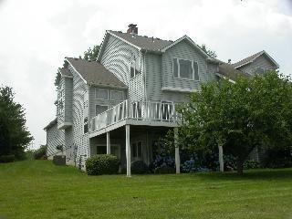 1129 Waterfield Village Dr, Blue Springs, MO 64014